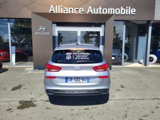 28600 : Hyundai Chartres - Alliance Automobile - HYUNDAI i30 SW - i30 SW - Shimmering Sylver métal - Traction - Essence