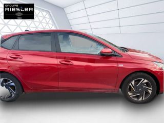 02200 : Hyundai Soissons - Protea by Riester - HYUNDAI i20 Intuitive - i20 III - DRAGON RED - Boîte manuelle - Essence sans plomb