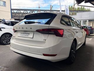 78000 : Hyundai Versailles - SOCOHY - SKODA Octavia Combi - Octavia Combi - Blanc Cristal spéciale - Traction - Hybride rechargeable : Essence/Electrique