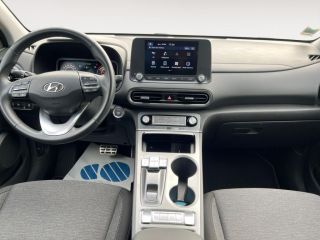 38200 : Hyundai Vienne - Groupe Central Autos - HYUNDAI KONA ELECTRIC Intuitive - KONA - Rouge - Automate à fonct. Continu - Courant électrique