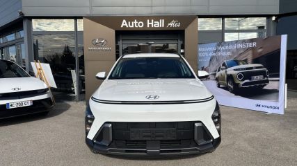 30100 : Hyundai Alès - Auto Hall - HYUNDAI KONA Creative - KONA II - ATLAS WHITE - Automate sequentiel - Essence / Courant électrique