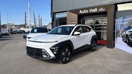 30100 : Hyundai Alès - Auto Hall - HYUNDAI KONA Creative - KONA II - ATLAS WHITE - Automate sequentiel - Essence / Courant électrique