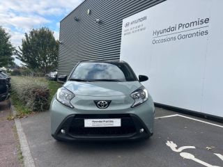 14100 : Hyundai Lisieux - Trajectoire Automobiles - TOYOTA Aygo X - Aygo X - Bi-Ton Vert Aventurine métal/Toit noir - Traction - Essence