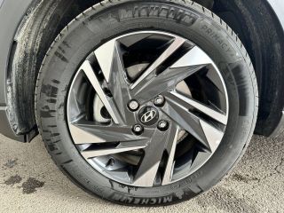 21300 : Hyundai Dijon - Privilège Automobiles - HYUNDAI BAYON Intuitive - BAYON - Gris - Boîte manuelle - Essence sans plomb