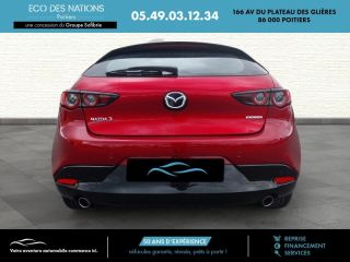 86000 : Hyundai Poitiers - Eco des Nations - MAZDA Mazda 3 - Mazda 3 - Rouge - Traction - Essence/Micro-Hybride