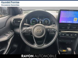 42100 : Hyundai Saint-Etienne - Ravon Automobile - TOYOTA YARIS CROSS HYBRIDE Premiere - YARIS CROSS - Blanc - Automate à fonct. Continu - Essence / Courant électrique