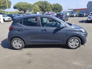 56000 : Hyundai Vannes - Park Lann Automobiles - HYUNDAI i10 - i10 - Aurora Grey Métal - Traction - Essence
