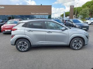 56000 : Hyundai Vannes - Park Lann Automobiles - HYUNDAI Kona - Kona - Shimmering Silver Métal - Traction - Electrique