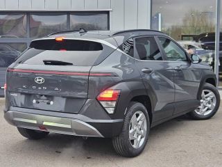 57685 : Hyundai Metz - Theobald Automobiles - HYUNDAI Kona - Kona - Ecotronic Gray perlé métallisé - Traction - Essence