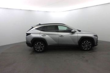 60440 : Stock constructeur - HYUNDAI TUCSON Executive - TUCSON IV - Gris - Boîte automatique - Essence / Courant électrique