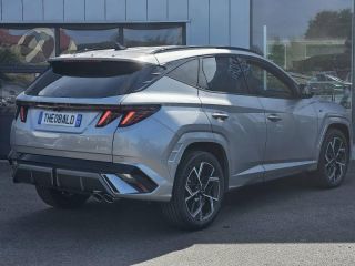 57685 : Hyundai Metz - Theobald Automobiles - HYUNDAI Tucson - Tucson - Shimmering Silver/Toit/rétros Black - Traction - Hybride : Essence/Electrique
