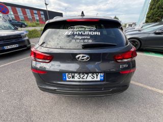 64100 : Hyundai Bayonne - Oceanic Auto - HYUNDAI i30 SW - i30 SW - Dark night - Traction - Essence/Micro-Hybride