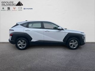 13290 : Hyundai Aix en Provence - Cap Milanesio - HYUNDAI KONA Intuitive - KONA (02/2023) - Blanc - Automate sequentiel - Essence / Courant électrique