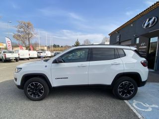 84120 : Hyundai PERTUIS - SA PEDINIELLI - JEEP COMPASS MY20 Trailhawk - COMPASS II - BLANC - Boîte automatique - Essence / Courant électrique