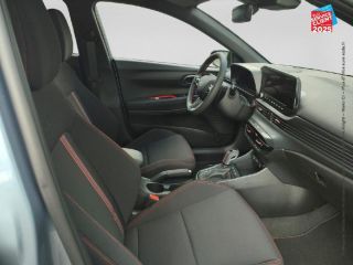 67800 : Hyundai Strasbourg - HESS Automobile - HYUNDAI i20 - i20 - Meta Blue Métal/Toit+rétros Black - Traction - Essence