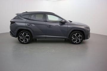 01150 : Stock constructeur - HYUNDAI TUCSON N Line Creative - TUCSON IV - Gris - Boîte automatique - Essence / Courant électrique
