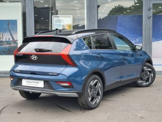 57100 : Hyundai Thionville - Théobald Automobiles - HYUNDAI Bayon - Bayon - Vibrant Blue Métal/Toit+rétros Black - Traction - Essence