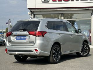57200 : Hyundai Sarreguemines - Theobald Automobiles - MITSUBISHI Outlander - Outlander - Titanium Gray - Transmission intégrale - Hybride rechargeable : Essence/Electrique