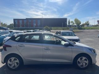 64100 : Hyundai Bayonne - Oceanic Auto - HYUNDAI i20 - i20 - Sleek Silver Métal - Traction - Essence