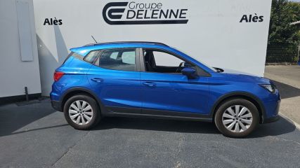 30100 : Hyundai Alès - Auto Hall - SEAT ARONA Style - ARONA - Bleu - Automate sequentiel - Essence sans plomb