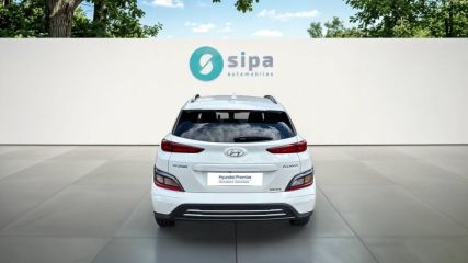 33140 : Hyundai Bordeaux Sud Villenave d'Ornon - Sipa Automobiles - HYUNDAI KONA ELECTRIC Intuitive - KONA ELECTRIC - BLANC - Automate à fonct. Continu - Courant électrique