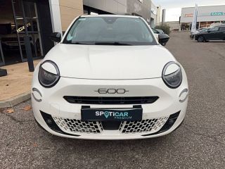 04100 : Hyundai Manosque - Pedinielli - FIAT 600 La Prima - 600 - Blanc - Boîte automatique - Essence sans plomb