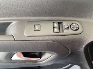 31200 : Hyundai TOULOUSE NORD - AUTO NORD - OPEL COMBO CARGO PACK BUSINESS - COMBO D - BLANC - Boîte manuelle - Diesel