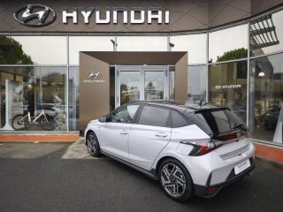 19100 : Hyundai Brive-la-Gaillarde - Garage Pouget - HYUNDAI i20 - i20 - Lumen Gray Métal/Toit+rétros Black - Traction - Essence