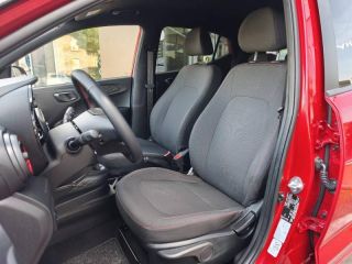 19100 : Hyundai Brive-la-Gaillarde - Garage Pouget - HYUNDAI i10 - i10 - Dragon Red Métal/Toit/rétros Black - Traction - Essence