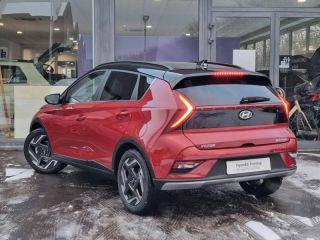 57100 : Hyundai Thionville - Théobald Automobiles - HYUNDAI Bayon - Bayon - Dragon Red Métal/Toit+rétros Black - Traction - Essence