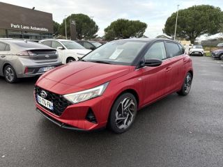 56000 : Hyundai Vannes - Park Lann Automobiles - HYUNDAI i20 - i20 - Dragon Red Métal/Toit/rétro Black - Traction - Essence/Micro-Hybride