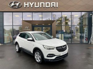 14400 : Hyundai Bayeux - Trajectoire Automobiles - OPEL Grandland X - Grandland X - blanc - Traction - Essence