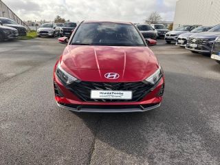 29200 : Hyundai Brest - Iroise Automobiles - HYUNDAI i20 - i20 - Dragon Red Métal - Traction - Essence