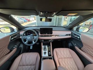 29200 : Hyundai Brest - Iroise Automobiles - MITSUBISHI Outlander - Outlander - Cosmic Blue Métallisée - Transmission intégrale - Hybride rechargeable : Essence/Electrique