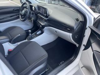 45000 : Hyundai Orléans Motors - HYUNDAI i20 - i20 - Atlas White - Traction - Essence