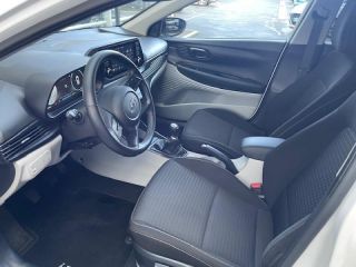 45000 : Hyundai Orléans Motors - HYUNDAI i20 - i20 - Atlas White - Traction - Essence