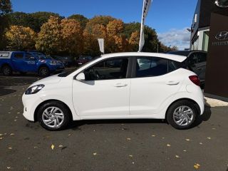 49070 : Hyundai Angers - Oceane Automobiles - HYUNDAI i10 Intuitive - i10 III - Blanc - Boîte manuelle - Essence sans plomb