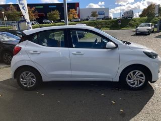 49070 : Hyundai Angers - Oceane Automobiles - HYUNDAI i10 Intuitive - i10 III - Blanc - Boîte manuelle - Essence sans plomb