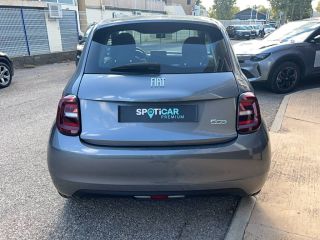 04100 : Hyundai Manosque - Pedinielli - FIAT 500e BERLINE Action Plus - 500 III - Gris - Automate à fonct. Continu - Courant électrique