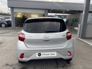 64100 : Hyundai Bayonne - Oceanic Auto - HYUNDAI i10 - i10 - Sleek Silver Métal - Traction - Essence
