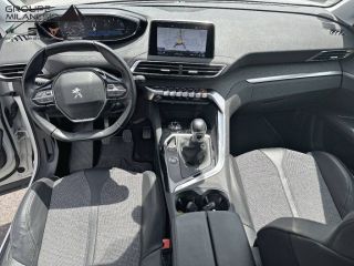 13300 : Hyundai Salon de Provence - Cap Milanesio - PEUGEOT 3008 Allure - 3008 II - Blanc - Boîte manuelle - Essence sans plomb