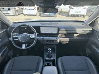 13730 : Hyundai Marignane - Cap Milanesio - HYUNDAI KONA Creative - KONA II - ATLAS WHITE - Boîte manuelle - Essence sans plomb
