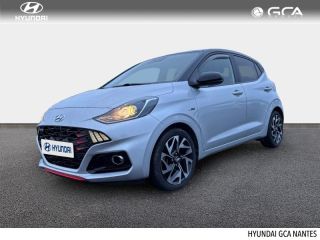 44800 : Hyundai NANTES SAINT HERBLAIN - GCH NANTES - HYUNDAI i10 - i10 - Sleek Silver Métal/Toit/rétros Black - Traction - Essence
