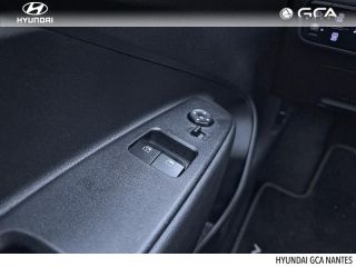 44800 : Hyundai NANTES SAINT HERBLAIN - GCH NANTES - HYUNDAI i10 - i10 - Sleek Silver Métal/Toit/rétros Black - Traction - Essence