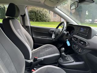 62360 : Hyundai Boulogne-sur-Mer - Garage Du Château - HYUNDAI i10 Intuitive - i10 III - Gris - Boîte manuelle - Essence sans plomb