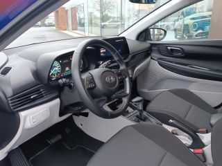 59640 : Hyundai Dunkerque - Europ'Auto - HYUNDAI i20 - i20 - Intense Blue Métal/Toit/rétro Black - Traction - Essence/Micro-Hybride