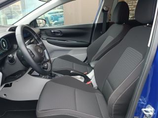 59640 : Hyundai Dunkerque - Europ'Auto - HYUNDAI i20 - i20 - Intense Blue Métal/Toit/rétro Black - Traction - Essence/Micro-Hybride