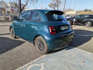 84120 : Hyundai PERTUIS - SA PEDINIELLI - FIAT 500e BERLINE MY22 SERIE 1 STEP 2 Icône - 500 III - Bleu - Automate à fonct. Continu - Courant électrique