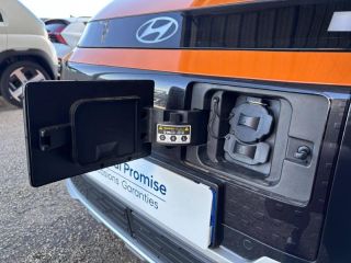 78310 : Hyundai Coignières - Socohy | Groupe Rabot - HYUNDAI Inster - Inster - Sienna Orange métal - Traction - Electrique