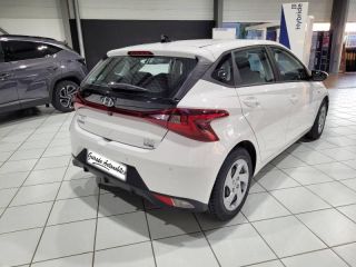 82005 : Hyundai Montauban - Pierre Guirado Automobiles - HYUNDAI i20 - i20 - Atlas white saw-nnb - Traction - Essence/Micro-Hybride